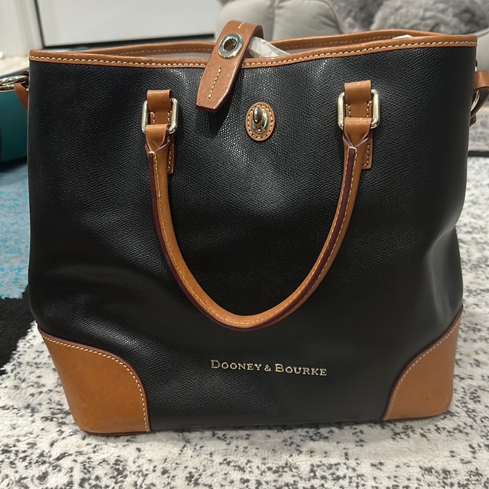 Dooney & Bourke Large Purse